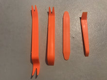 4 PCS  TRIM PANEL REMOVAL TOOLS